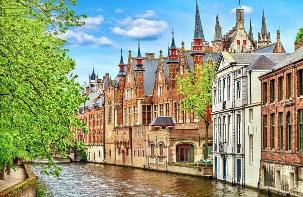 Bruges Bucket List: Best Things To Do