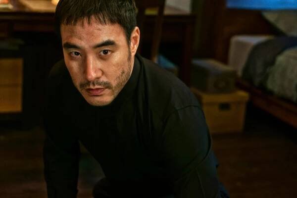 Byeonshin - Z filmu - Seong-woo Bae