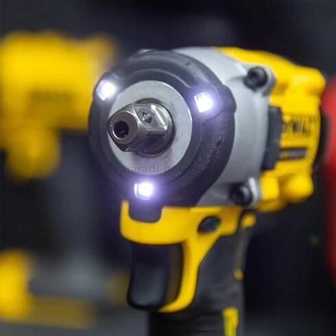 DeWALT DCF922P2T aku rázový utahovák 1/2" 406Nm 18V 5,0Ah - Nářadí Potač