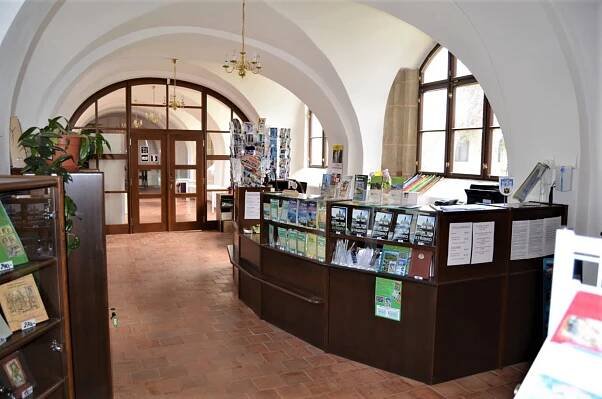 Infocentrum ve Stříbře | Českým Lesem
