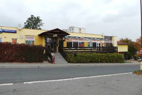 Restaurace a bowling Maják foto 1