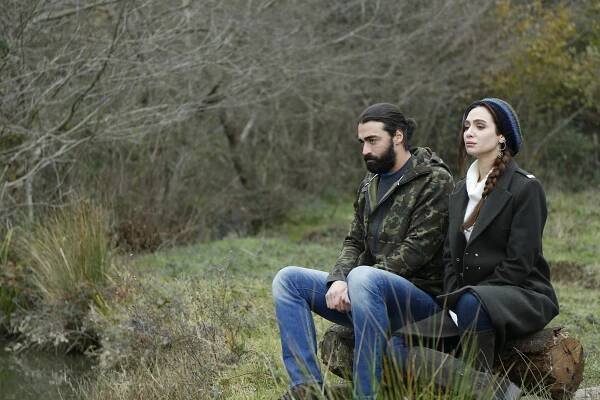Deliormanlı - Z filmu - Sarp Levendoğlu, Birce Akalay