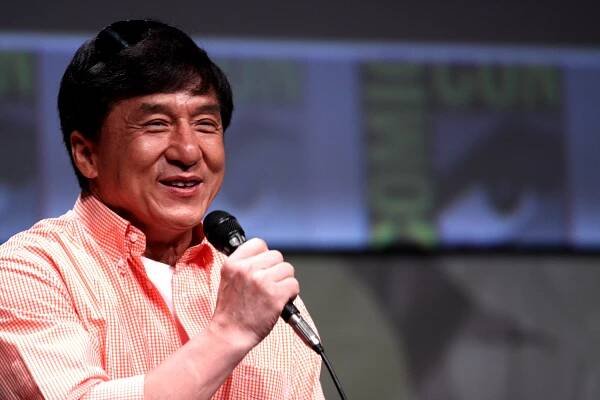Jackie Chan Kung-Fus Mugger - People Informer