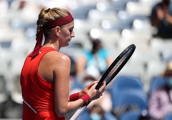 Paráda! Vondroušová, Bouzková i Macháč jdou na Australian Open dál, Lvice z Fulneku končí