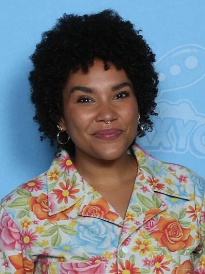Emmy Raver-Lampman - Wikipedia