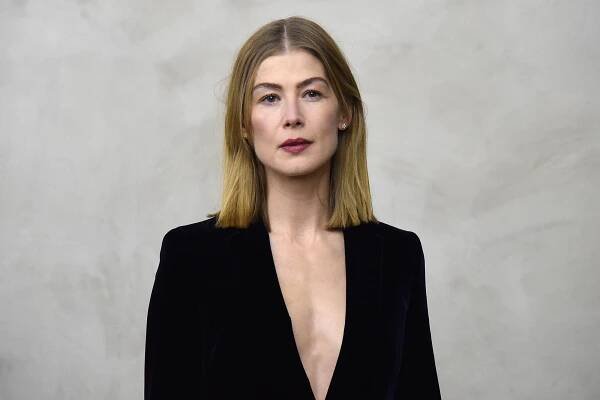 Rosamund Pike