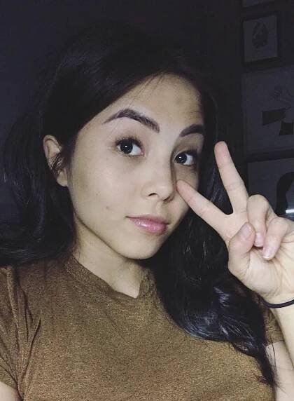 54 Celebrities with Microblading Eyebrows 31