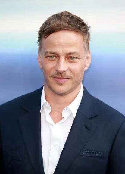 Tom Wlaschiha se zúčastní britské premiéry "Rakeťáka" na náměstí Cineworld Leicester Square 13. června 2022 v Londýně. — Stock obrázek
