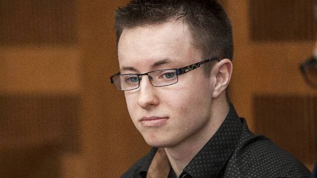 Spoluvězeň: Nečesaný se mi k útoku na kadeřnici přiznal