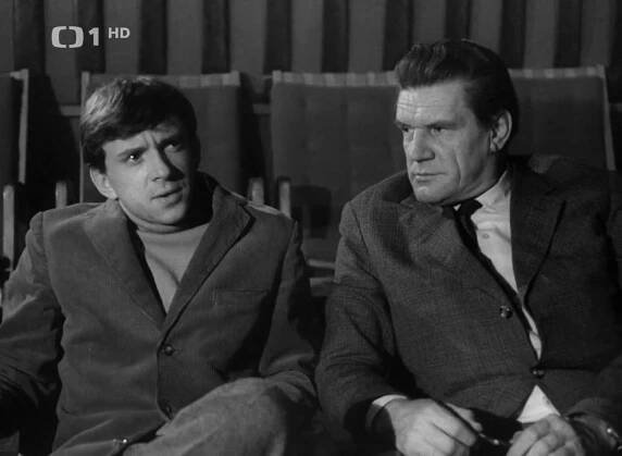 Jaromír Hanzlík and Jaroslav Moucka in Na kolejích ceká vrah (1970)