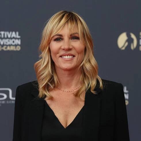INVITÉE RTL - "Je le trouvais sexy, masculin" : Mathilde Seigner révèle sa passion pour Michel Sardou