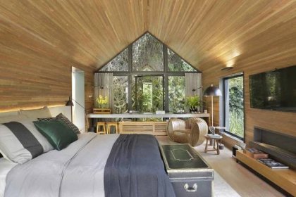 8+ Sloped Ceiling Bedroom Design Ideas