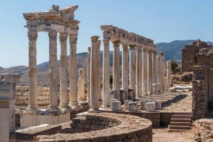 zříceniny starobylého města pergamon, turecko - pergamon - stock snímky, obrázky a fotky