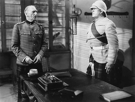 Rekrut Willie Winkie - Z filmu - C. Aubrey Smith, Victor McLaglen