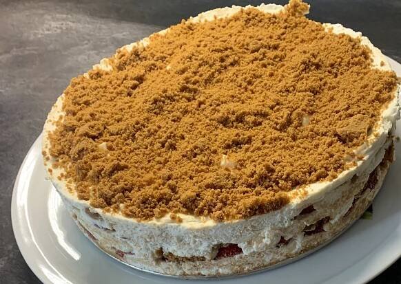 Nepečený Lotus Cheesecake s jahodami