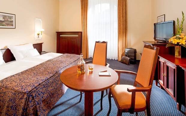Mariánské Lázně luxusně v Hotelu Excelsior **** s až 14 léčebnými procedurami, neomezeným wellness + polopenze