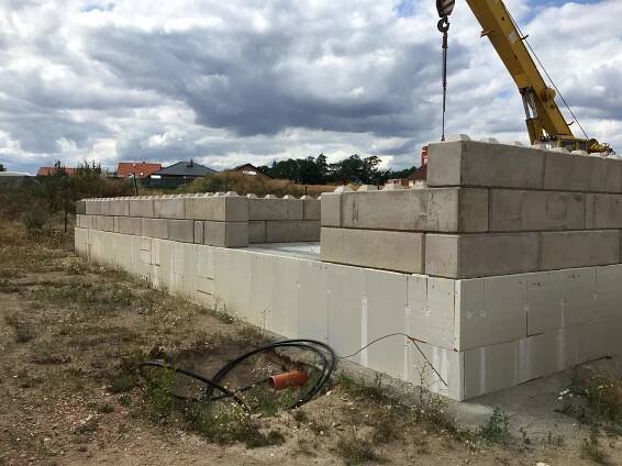 Hrubá stavba do 30 dnů – sen nebo skutečnost? │ AZS BETON s.r.o. – Betonárka Plzeň-Valcha
