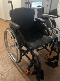Aaktivní invalidní vozík Sopur