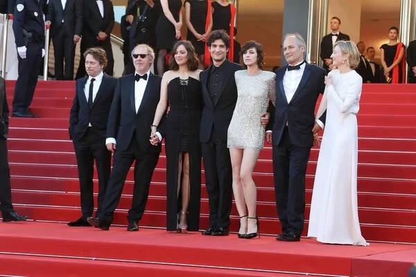 Mathieu Amalric, Arnaud Desplechin, Marion Cotillard, Louis Garrel, Charlotte Gainsbourg, Hippolyte Girardot, alba Rohrwacher, Thierry Fremaux — Stock obrázek