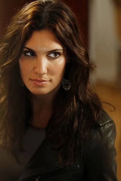 Námořní vyšetřovací služba L. A. - Zvláštní zásilka - Z filmu - Daniela Ruah