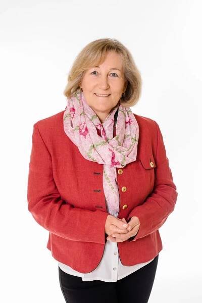 Schlossführerin / Wein Guide Gertrude Pölzl