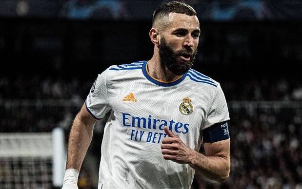 Benzema se stává nejlepším hráčem roku dle UEFA, trofej pro trenéra získal Carlo Ancelotti - Ruik.cz