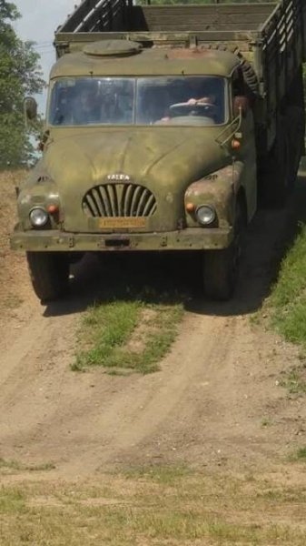 Tatra 138 VN a Tatra 813 Kolos 8x8 ve Vojenském technickém muzeu Lešany