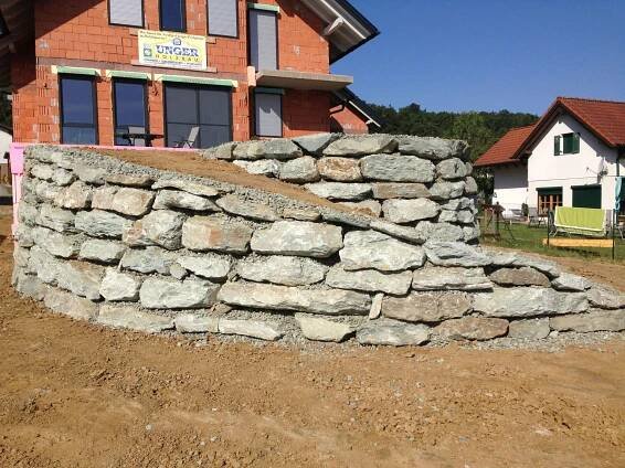 Referenzen - Natursteinmauer
