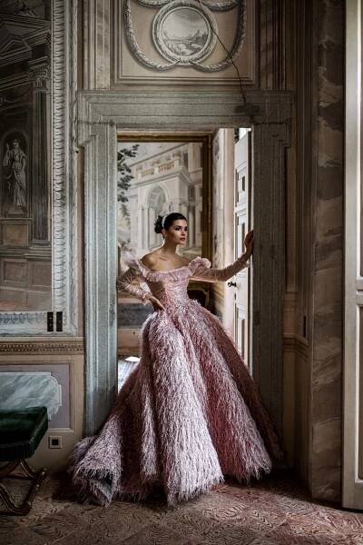 Haute Couture Inspired Elopement in Lake Como - Lilly Red