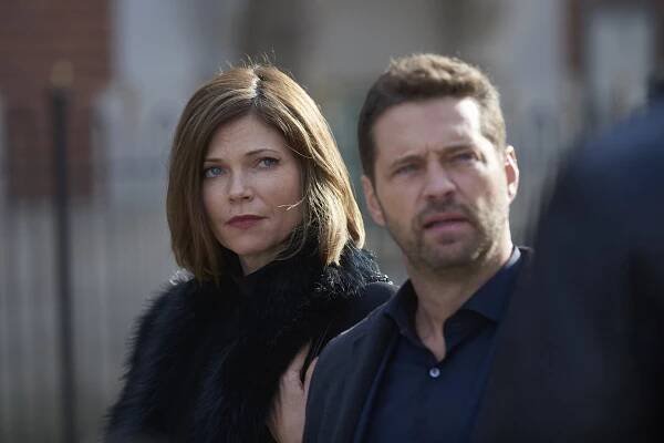 Soukromé očko - Módní zločin - Z filmu - Nicole de Boer, Jason Priestley
