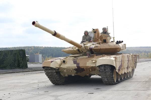 Súbor:T-90SM - RAE2013-04.jpg – Wikipédia
