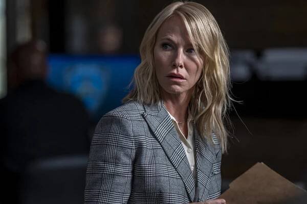 Kelli Giddish - Actress