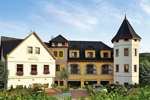 Wellness hotel Zlatá Lípa - Děčín, České Švýcarsko