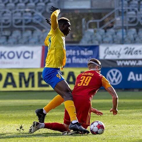 Velká paráda v Opavě. Slezané postupují do semifinále MOL Cup, fandil i Kozub