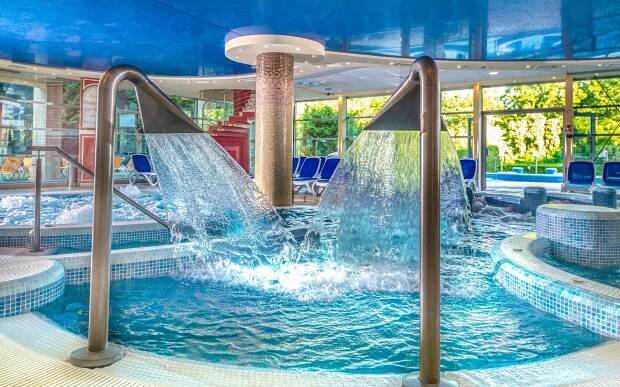 Maďarsko: Luxusní Thermal Hotel Visegrád ****+ s termálními lázněmi, wellness a polopenzí + dítě zdarma