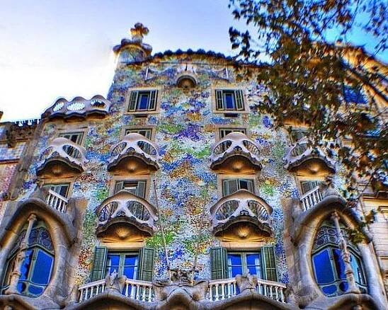 2025 Raval Street Art and Graffiti Guided Tour in Barcelona - with Trusted Reviews