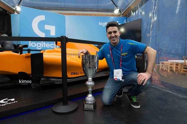 Fernando Alonso přivítal Perpiho do G2 Esports | PLAYzone.cz