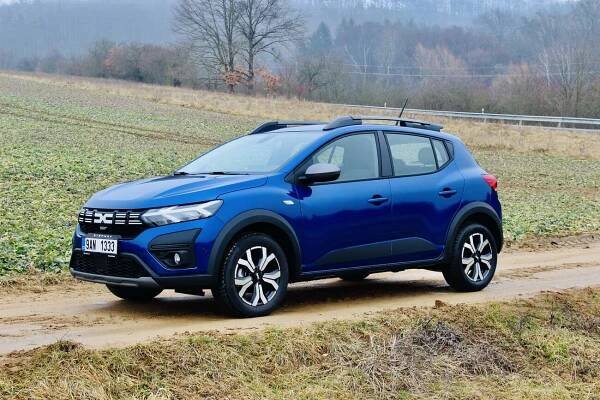 Dacia Sandero Stepway TCe 110: Už nesedí v koutě