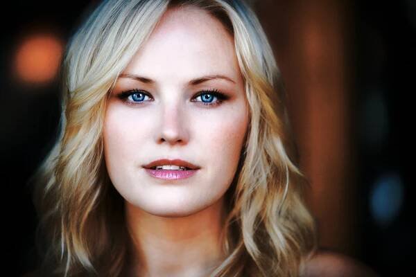 Malin Akerman a Taissa Farmiga v hororovém filmu ve filmu