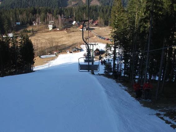 Aktualizace 27.12.2013-SEDAČKOVÁ lanovka a hlavní sjezdovka v provozu do odvolání!