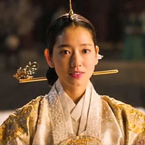 The Royal Tailor 6