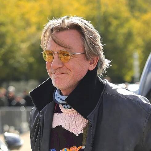 Daniel Craig rocks major style overhaul alongside wife Rachel Weisz - see his zany look