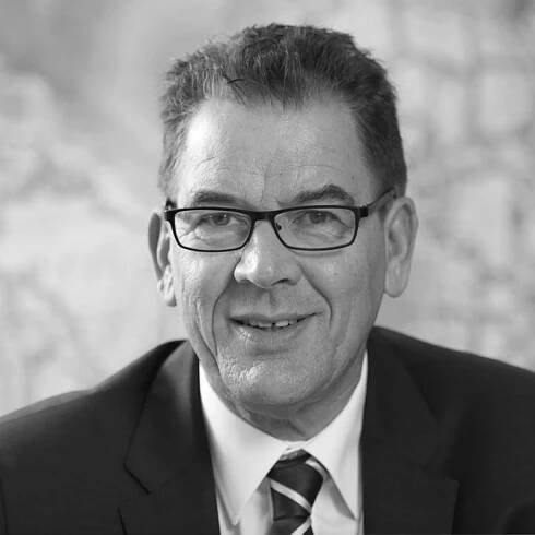 Dr. Gerd Müller