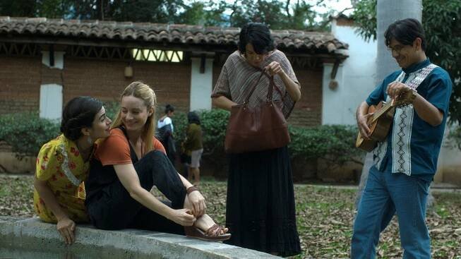Sofía Espinosa, Laurence Leboeuf - ‎Apapacho: A Caress for the Soul - Z filmu