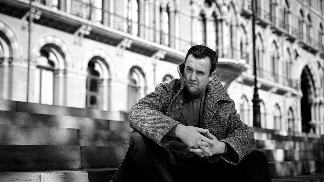 Daniel Mays // 📸: Hamish Brown