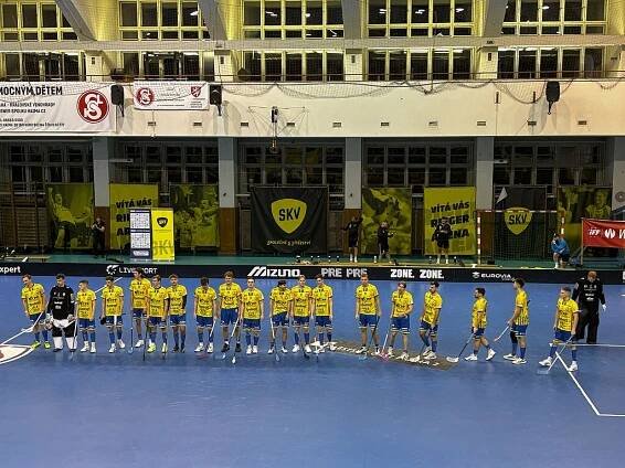 Soubor:FBC Ostrava men's floorball team 2025.jpg – Wikipedie