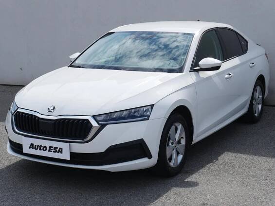 Škoda Octavia IV, 2023 - pohled č. 3