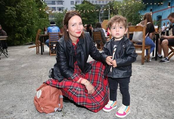 Veronika Arichteva se synem