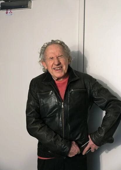 Walter Hess - Who we are - Kammerspiele