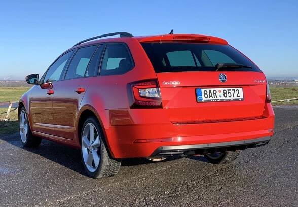 Škoda Octavia 3 Combi 2.0 TDi 110 kW DSG /Edice DRIVE /8.2017 - Výběrová auta